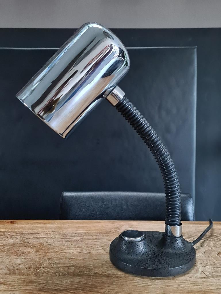 vintage Egon Hillebrand chroom zwart gooseneck tafellamp, Ophalen of Verzenden, Gebruikt, Vintage design, Minder dan 50 cm