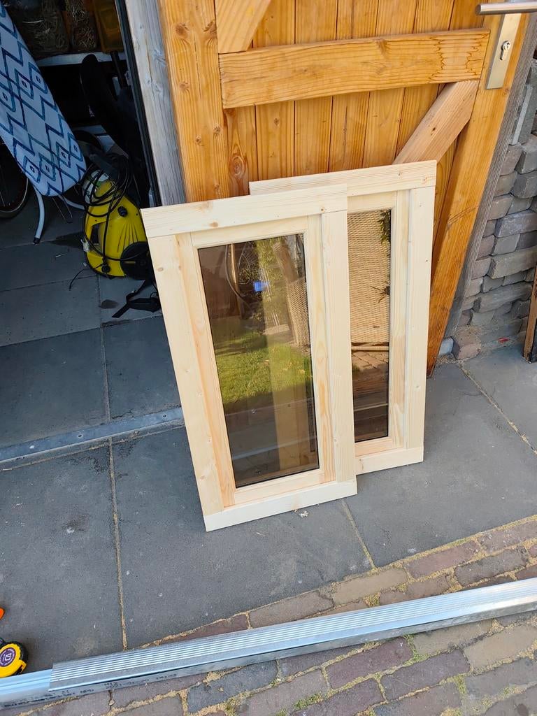 Nieuwe houten ramen incl getint glas over van sauna., Ophalen, Minder dan 80 cm, Minder dan 80 cm, Overige typen