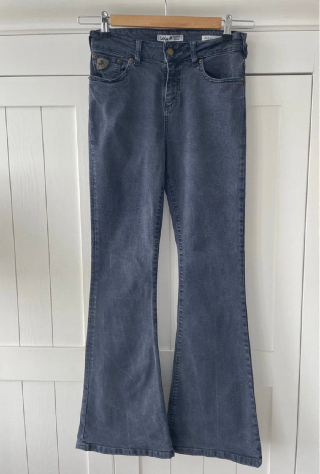 Lois Raval High Rise Flare Jeans W26 L32, Ophalen of Verzenden, Zo goed als nieuw, Grijs, W27 (confectie 34) of kleiner