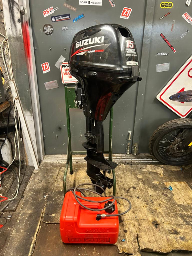 Suzuki 15 PK Buitenboordmotor, Watersport en Boten, Ophalen, 10 tot 30 pk, Gebruikt, Viertaktmotor