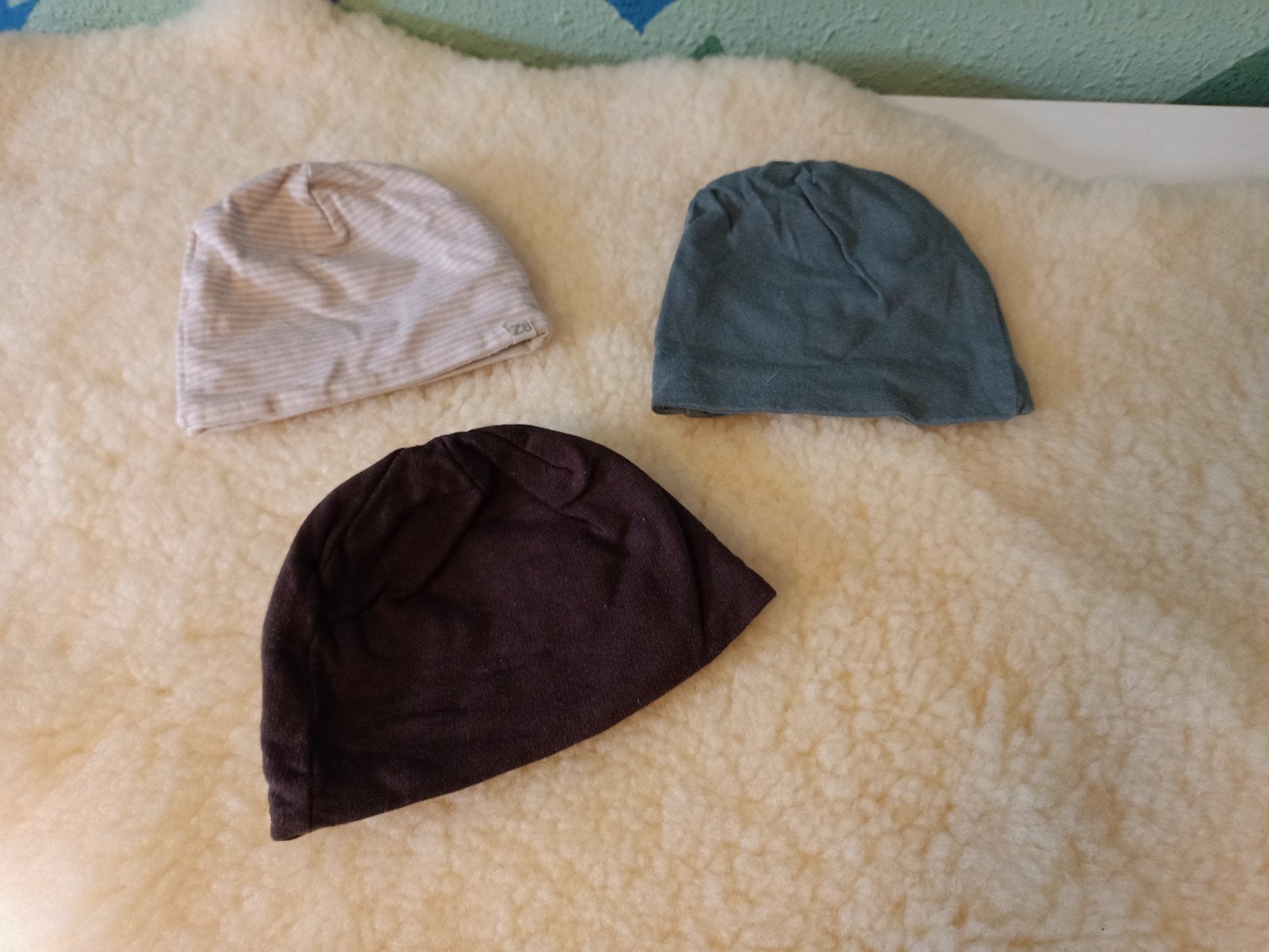 Drie baby mutsjes - Z8 en meer, Maat 50, Jongetje of Meisje, Ophalen of Verzenden, Zo goed als nieuw