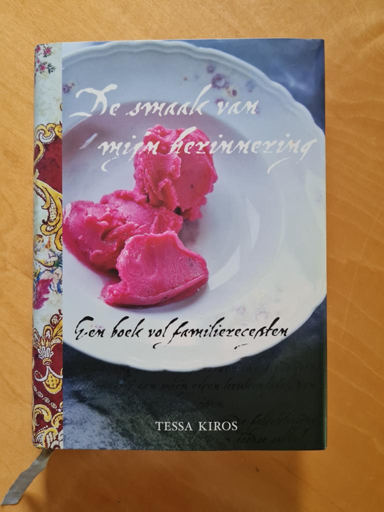 T. Kiros - De smaak van mijn herinnering, Boeken, Kookboeken, Ophalen of Verzenden, Zo goed als nieuw, T. Kiros