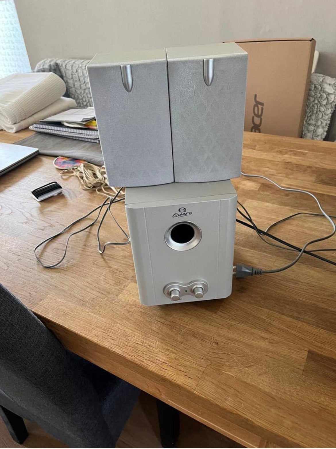 Titel: Net Qware 2.1 Speakersysteem met Subwoofer, Ophalen of Verzenden, Zo goed als nieuw