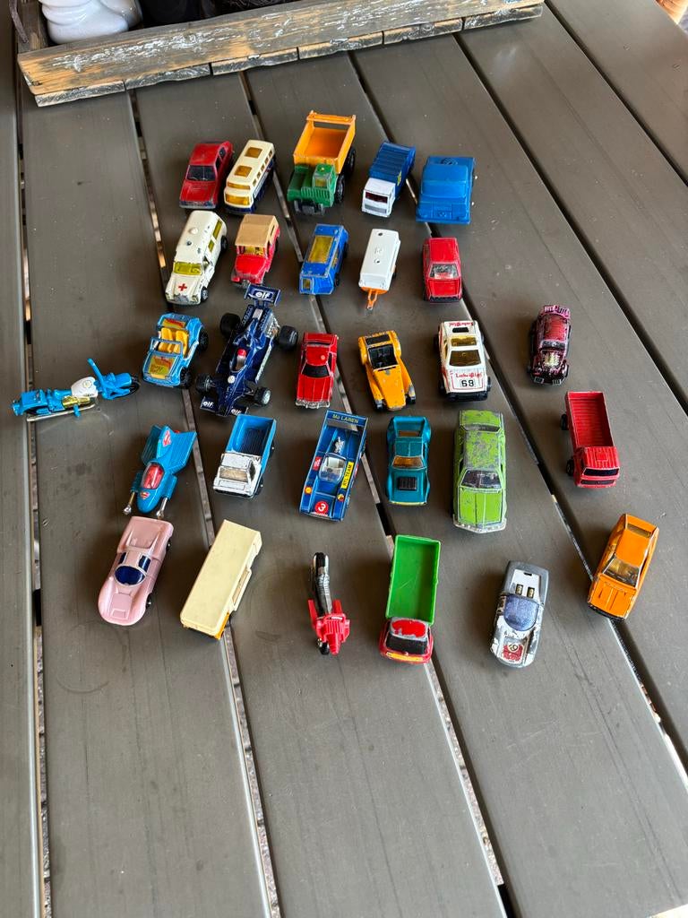 Verzameling van diverse vintage speelgoedauto's, Hobby en Vrije tijd, Modelauto's | 1:43, Ophalen of Verzenden, Gebruikt, Auto