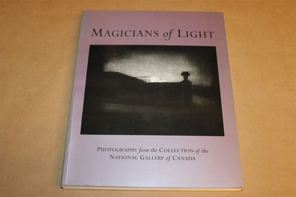 Magicians of Light — Fotos van Talbot tot Cartier-Bresson, Boeken, Ophalen of Verzenden, Gelezen, Fotografen