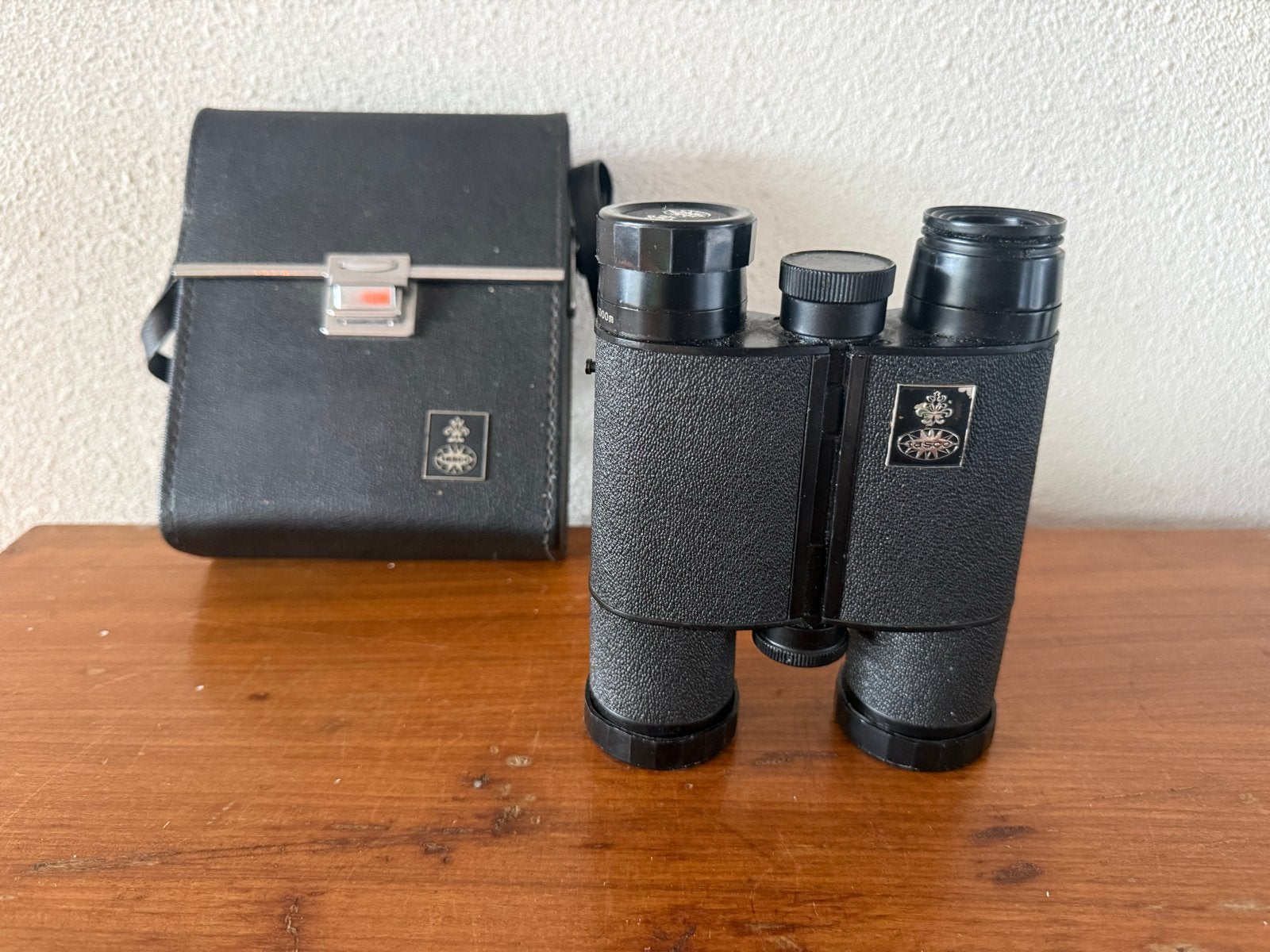 Tasco verrekijker 8x25 met hoes - dopje mist, Gebruikt, 8 tot 12x, Met hoes of tas, Porro (met knik)