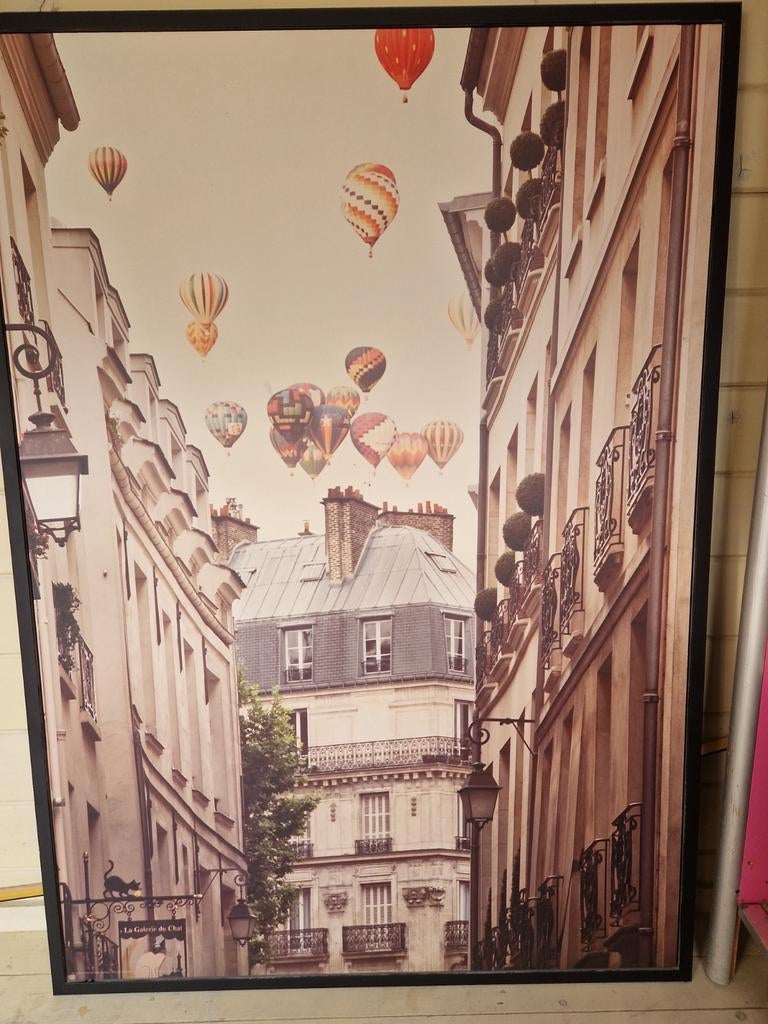 Ingelijste print: Parijse straat met luchtballonnen, Ophalen, Gebruikt, Print, 75 cm of meer
