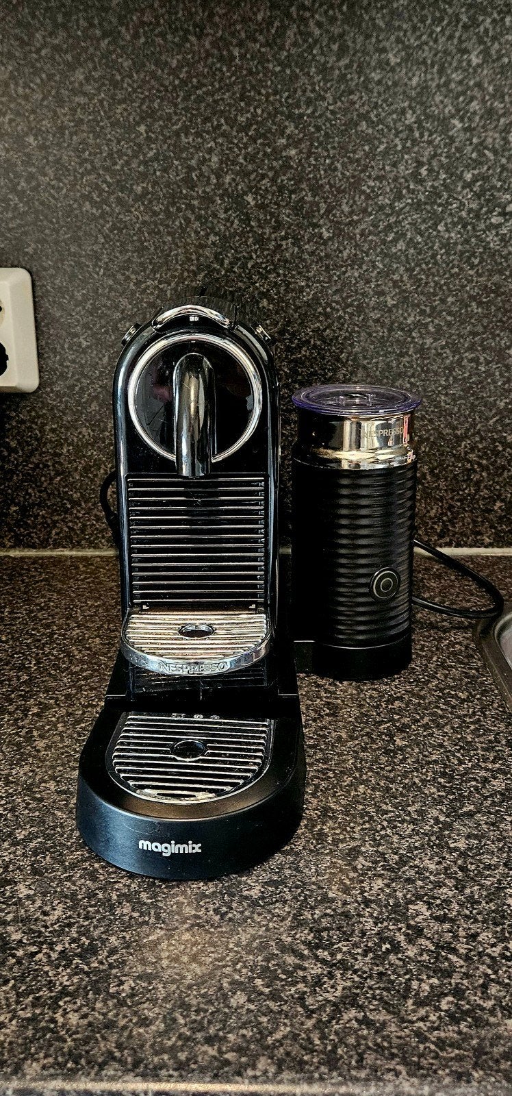 Nespresso Citiz & Milk EN267.BAE Zwart - Zo goed als nieuw, Witgoed en Apparatuur, Koffiezetapparaten, Ophalen, Espresso apparaat