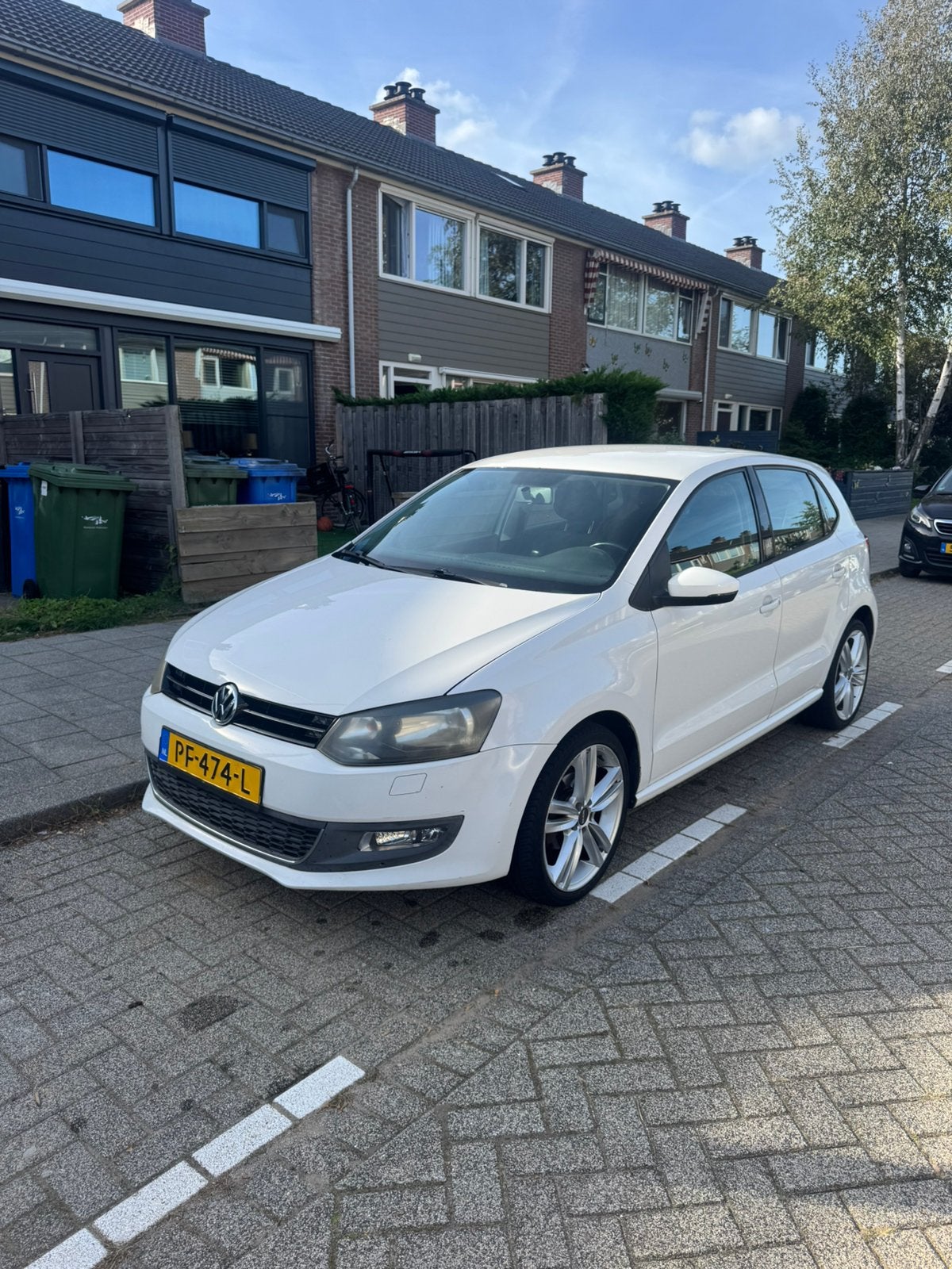 Volkswagen Polo 1.4 16V FSI 63KW 2011 Wit, Voorwielaandrijving, 970 kg, 40 €/maand, 4 cilinders