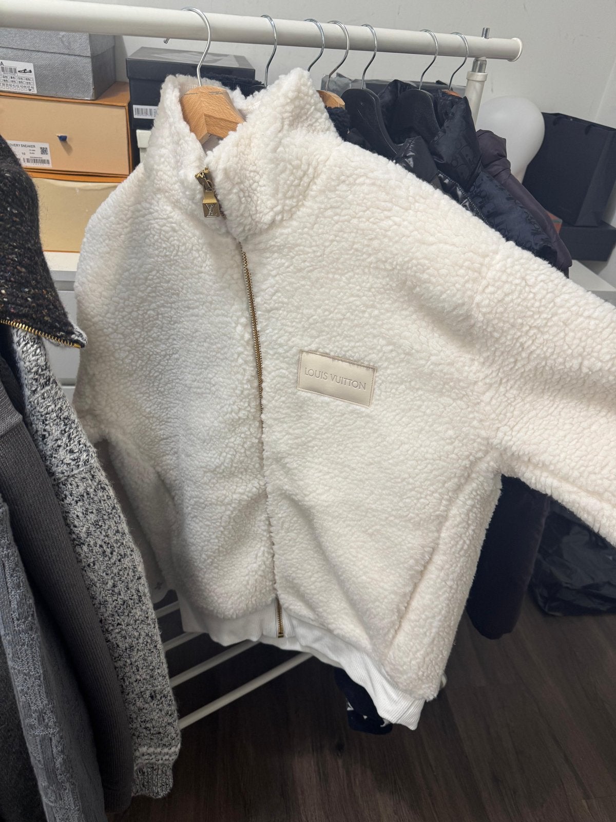 Louis Vuitton Leather Patch Fleece Blouson wit, Ophalen of Verzenden, Nieuw, Wit