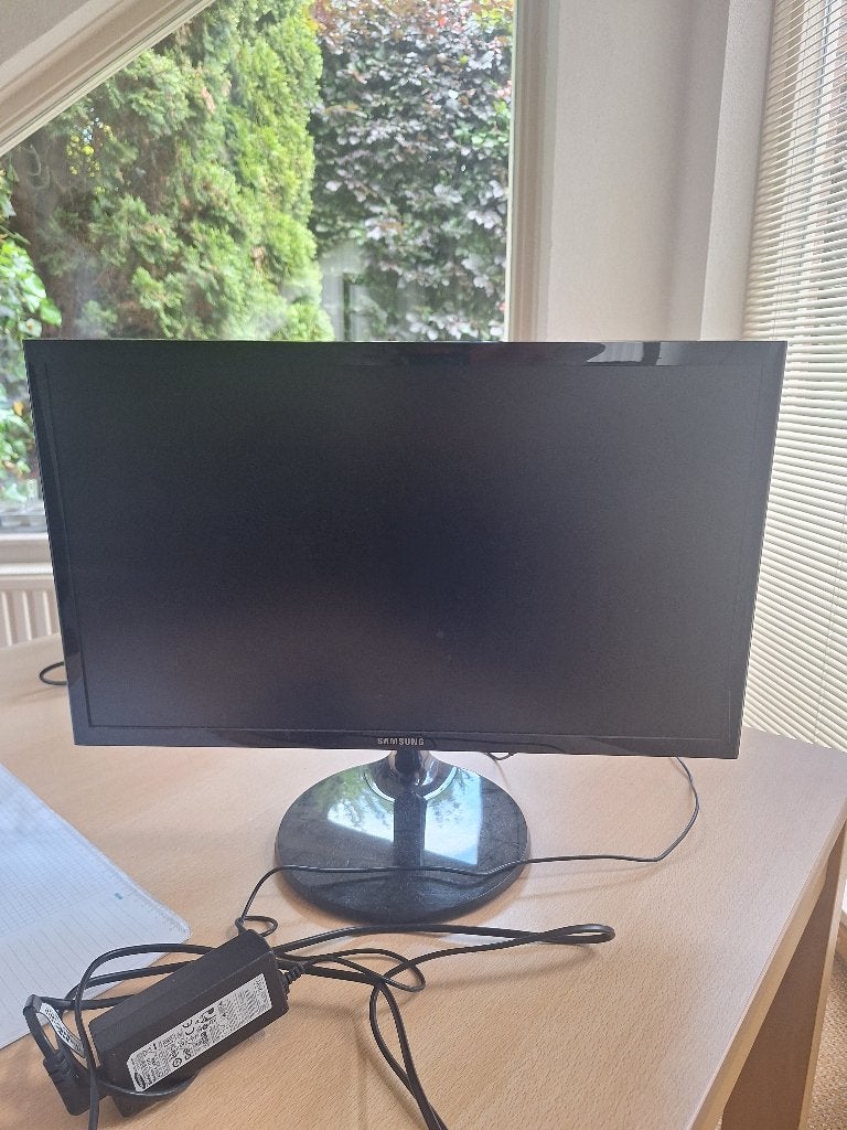 Samsung led monitor, Ophalen, HDMI, Full HD, Zo goed als nieuw