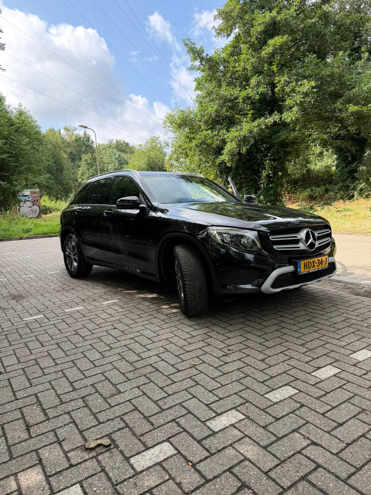 MercedesBenz GLC Panoramadak CarPlay Sfeerverlichting Camera, Automaat, 15 km/l, 4 cilinders, Zwart