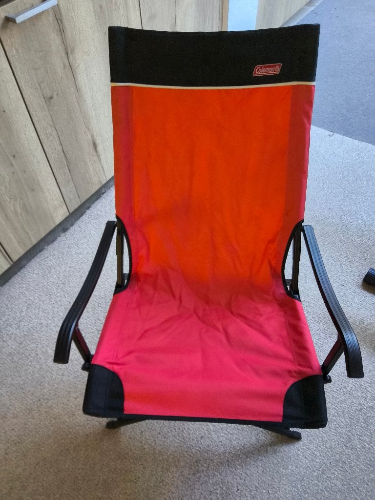 Twee Coleman vouwstoelen - rood, Caravans en Kamperen, Kampeermeubelen, Ophalen, Gebruikt, Campingstoel