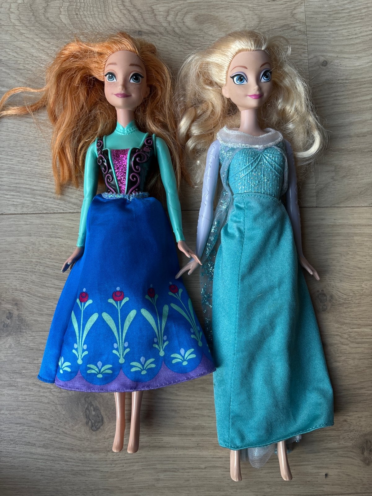 Frozen poppen Anna en Elsa, Ophalen of Verzenden, Zo goed als nieuw, Overige typen