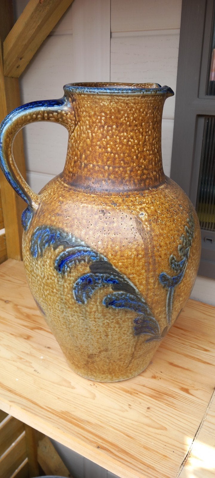 Mooie decoratieve kan, aardewerk met blauw decor, Ophalen of Verzenden