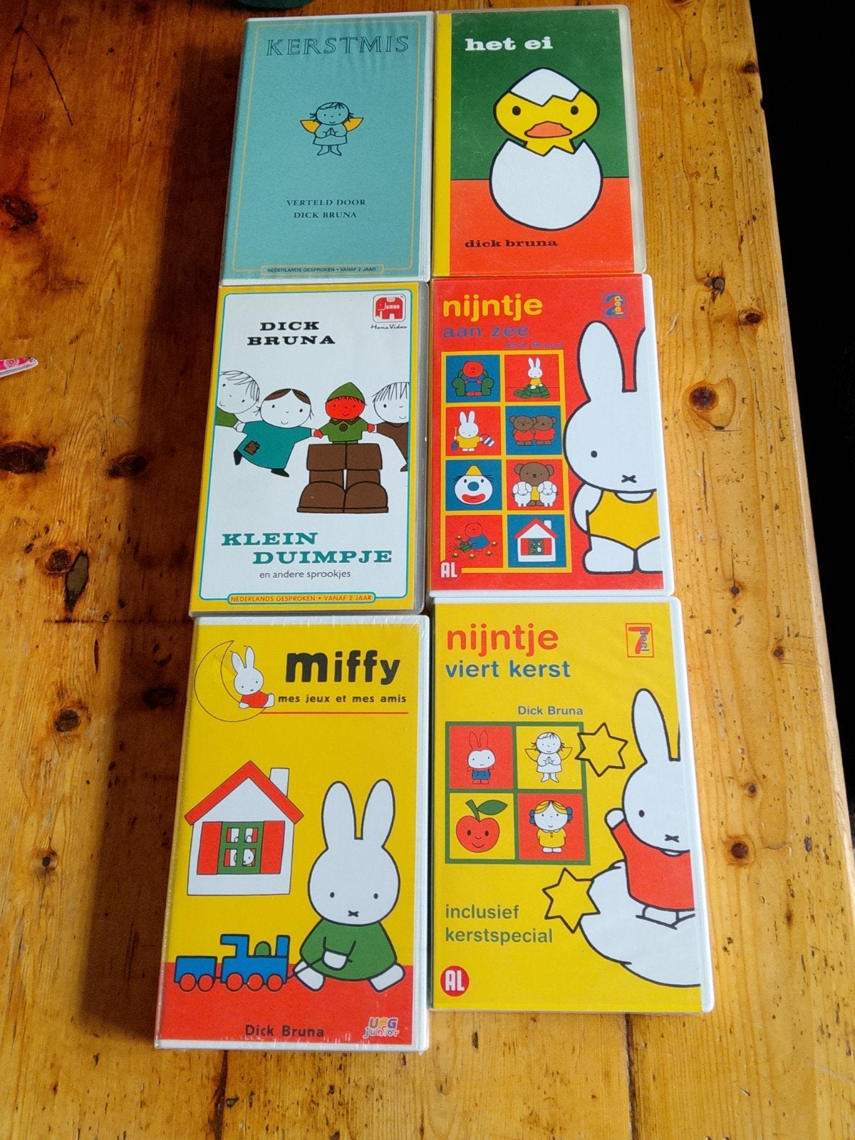 Dick Bruna VHS collectie: Nijntje, Kerstmis, Klein Duimpje, Cd's en Dvd's, Animatie, Verzamelbox, Alle leeftijden, Zo goed als nieuw