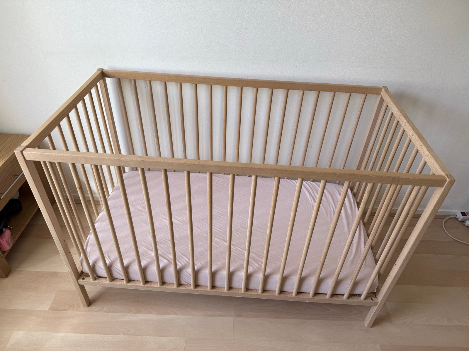 Ledikant bedje met matras en laken, Kinderen en Baby's, Ophalen of Verzenden, Gebruikt, Ledikant