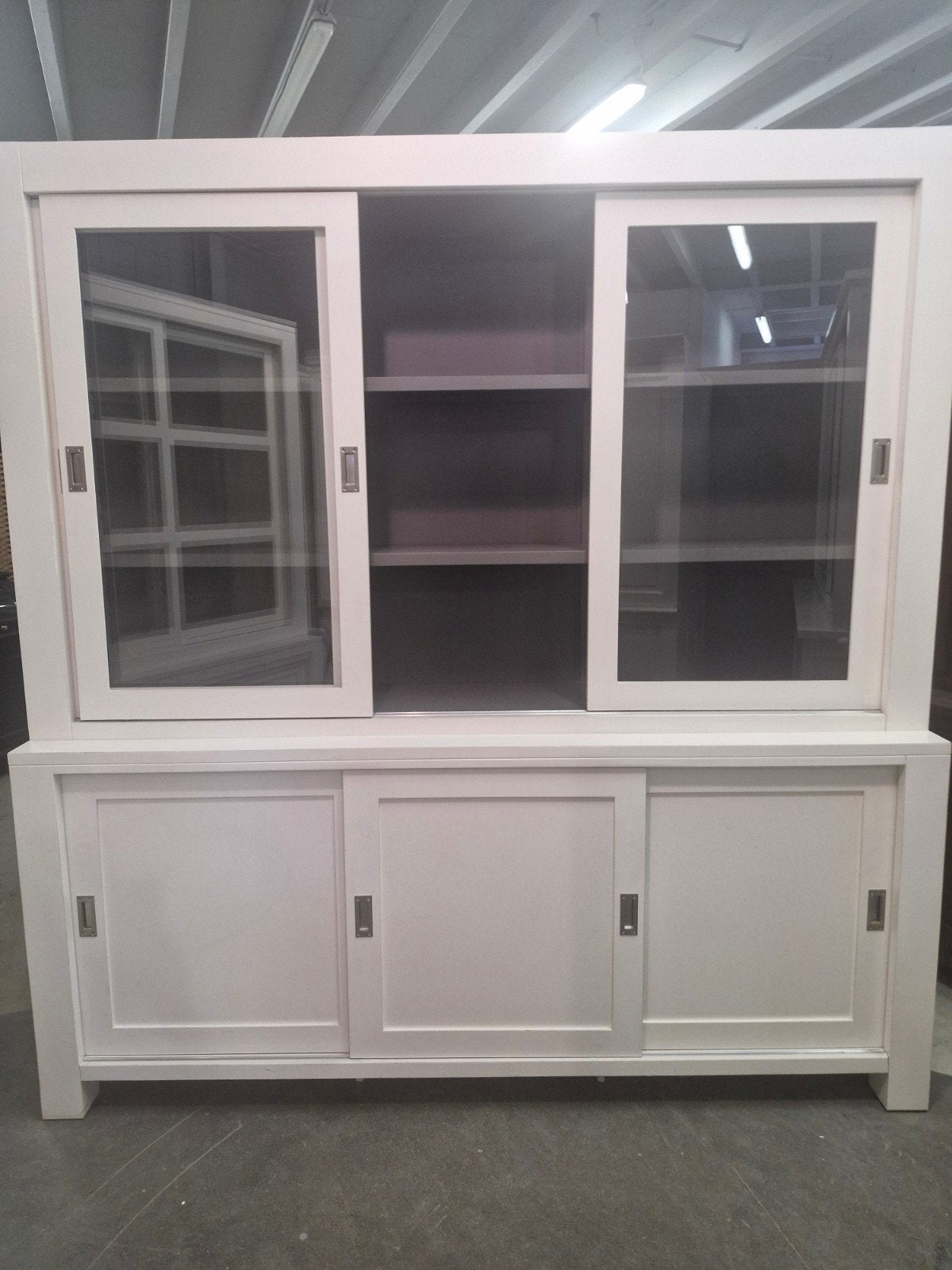 Een mooie moderne buffetkast, Ophalen, -, 200 cm of meer, -