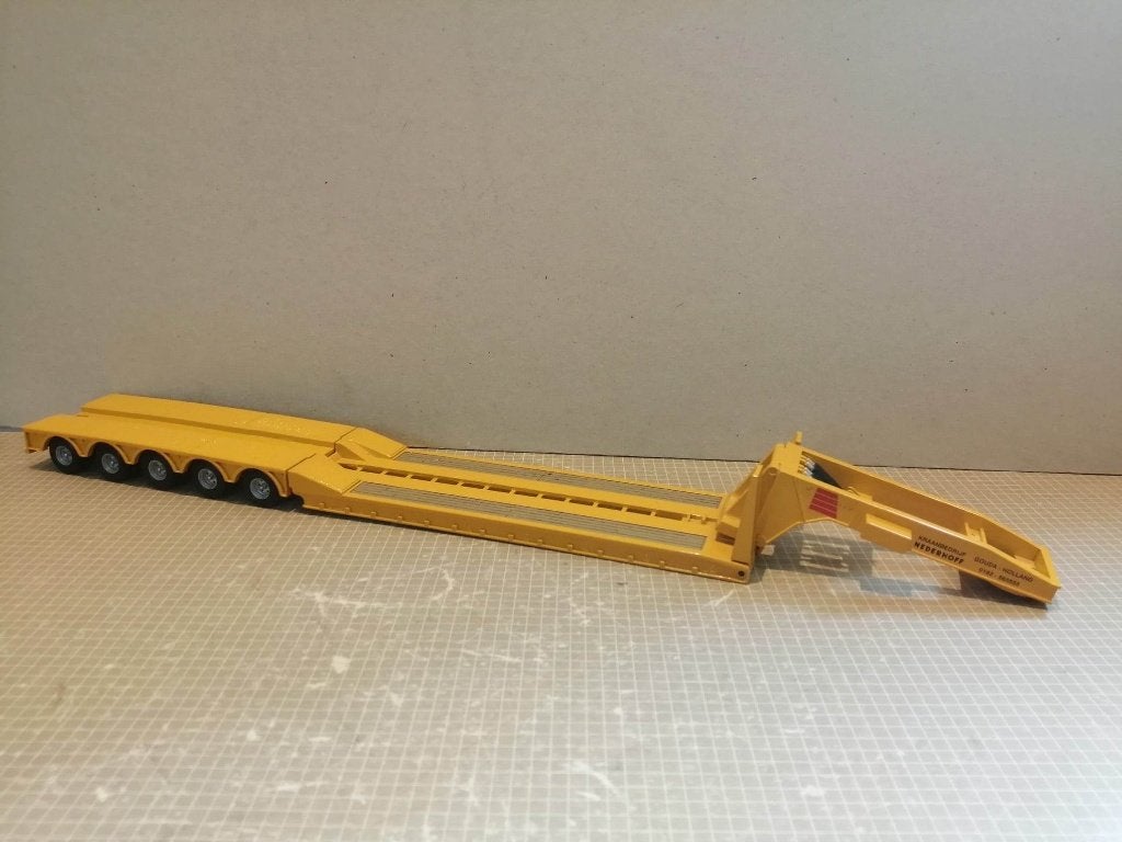 corgi dieplader, Hobby en Vrije tijd, Modelauto's | 1:50, Verzenden, Zo goed als nieuw, Bus of Vrachtwagen, Corgi