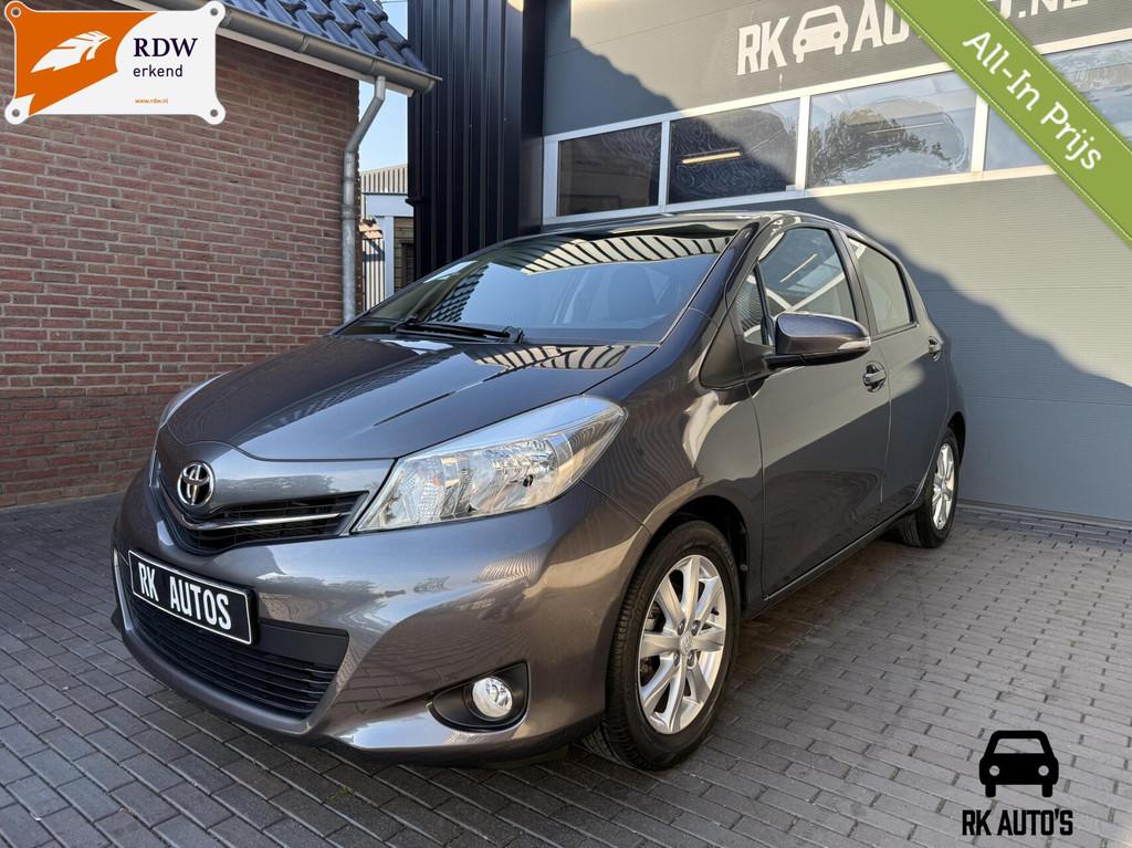 Toyota Yaris 1.3 VVT-i Dynamic / Automaat / 34dkm / Trekhaak, Euro 5, Stof, 4 cilinders, Met garantie (alle)