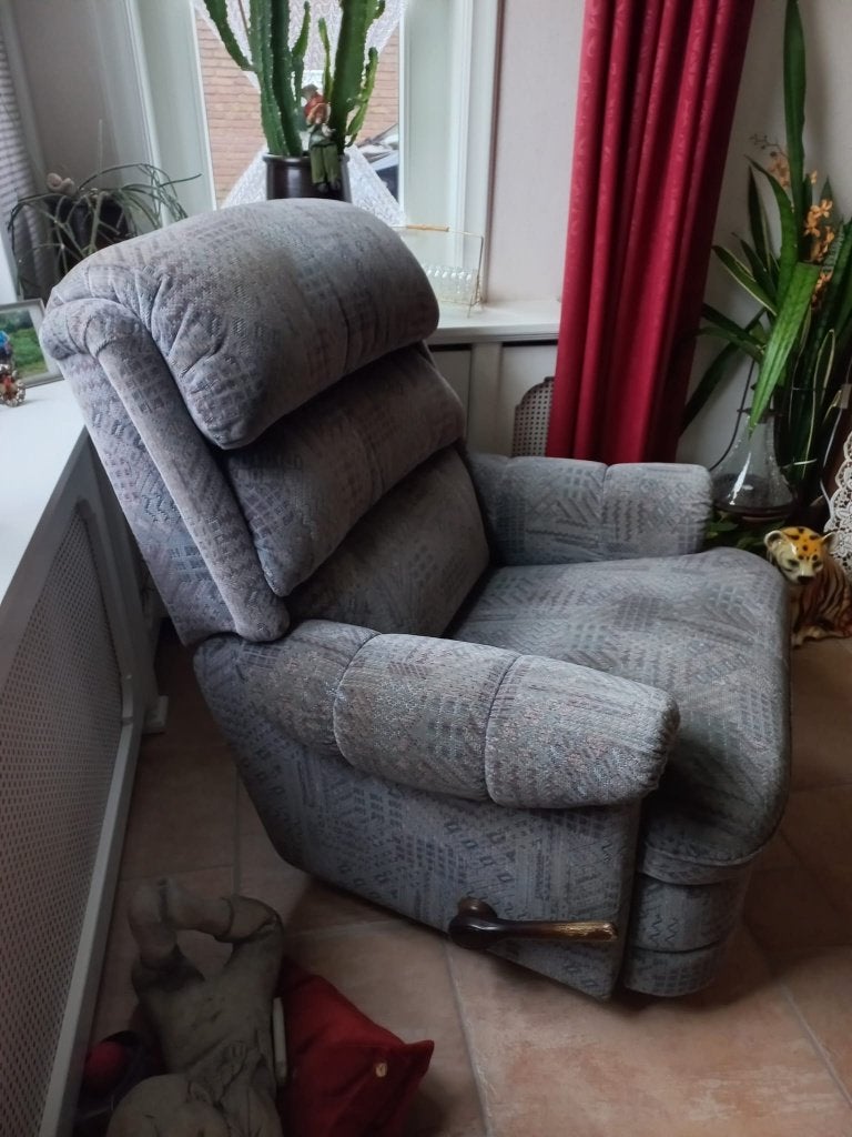 Gratis op te halen: Relax fauteuil, Ophalen, Gebruikt, 75 tot 100 cm, Stof