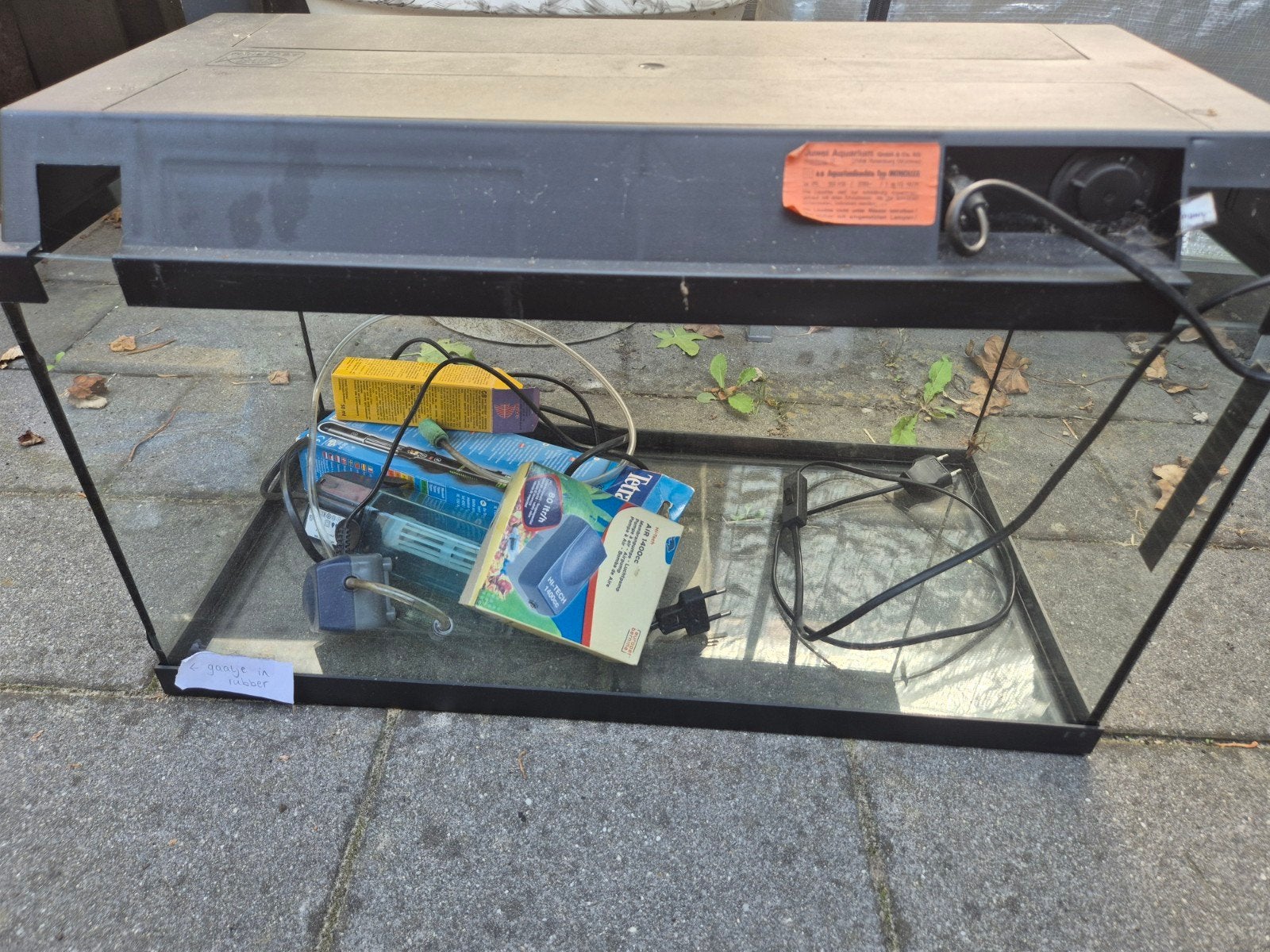 lek aquarium, Juwel monolux. doe een leuk bod, Dieren en Toebehoren, Ophalen, Gebruikt, Inclusief toebehoren, Leeg aquarium