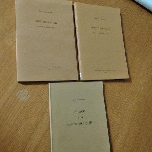Nr. 714 Prof.dr. J. Douma Christelijke Ethiek. In 3 delen., Boeken, Godsdienst en Theologie, Gelezen, Christendom | Protestants