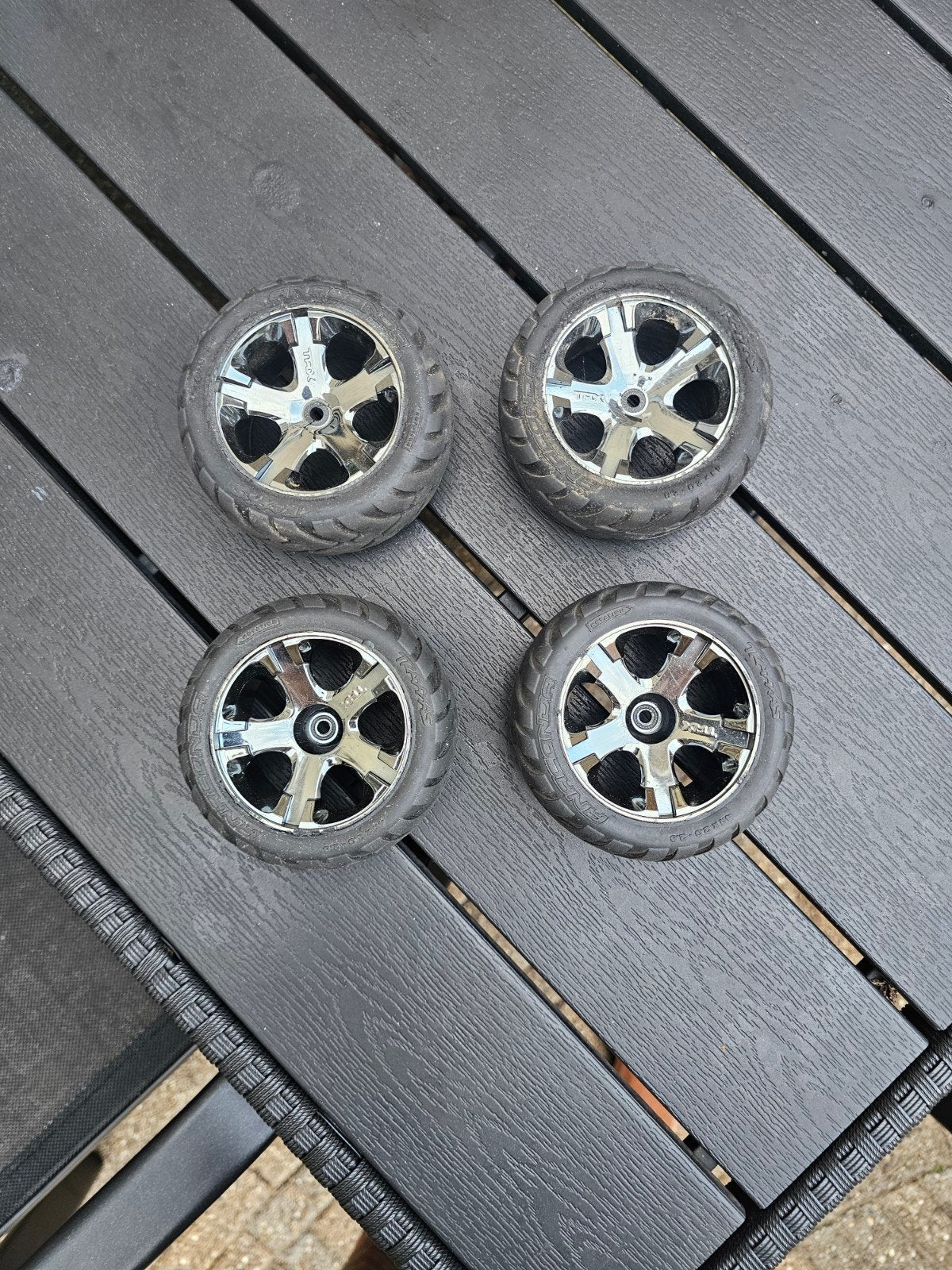 Traxxas Rustler Anaconda Straat Banden, Elektro, Ophalen of Verzenden, Zo goed als nieuw, Schaal 1:10