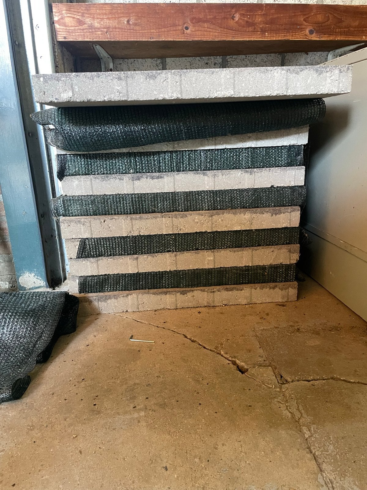 Gratis Tegels, Tuin en Terras, Ophalen, Gebruikt, Minder dan 5 m², Beton