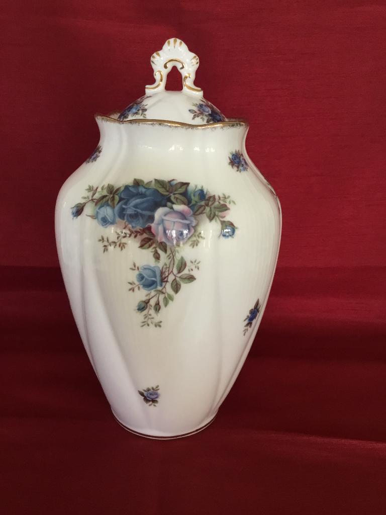 Royal Albert MOONLIGHT ROSE VOORRAADPOT, Antiek en Kunst, Ophalen of Verzenden