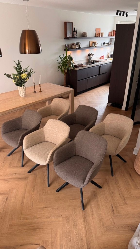 Set van 6 design eetkamerstoelen – 180 draaibaar, Ophalen, Zo goed als nieuw, Stof, Vijf, Zes of meer stoelen