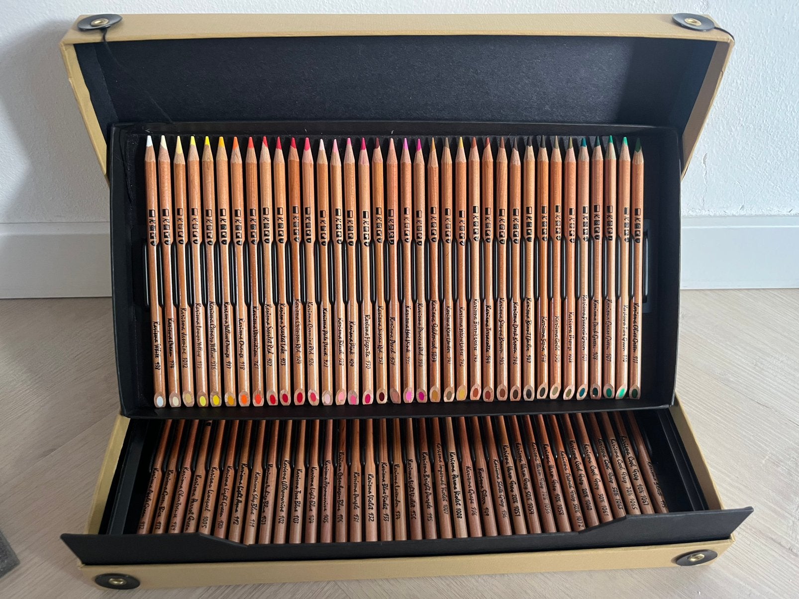 Nieuwe set van 72 Karisma Potloden, Hobby en Vrije tijd, Ophalen, Zo goed als nieuw, Potlood of Stift