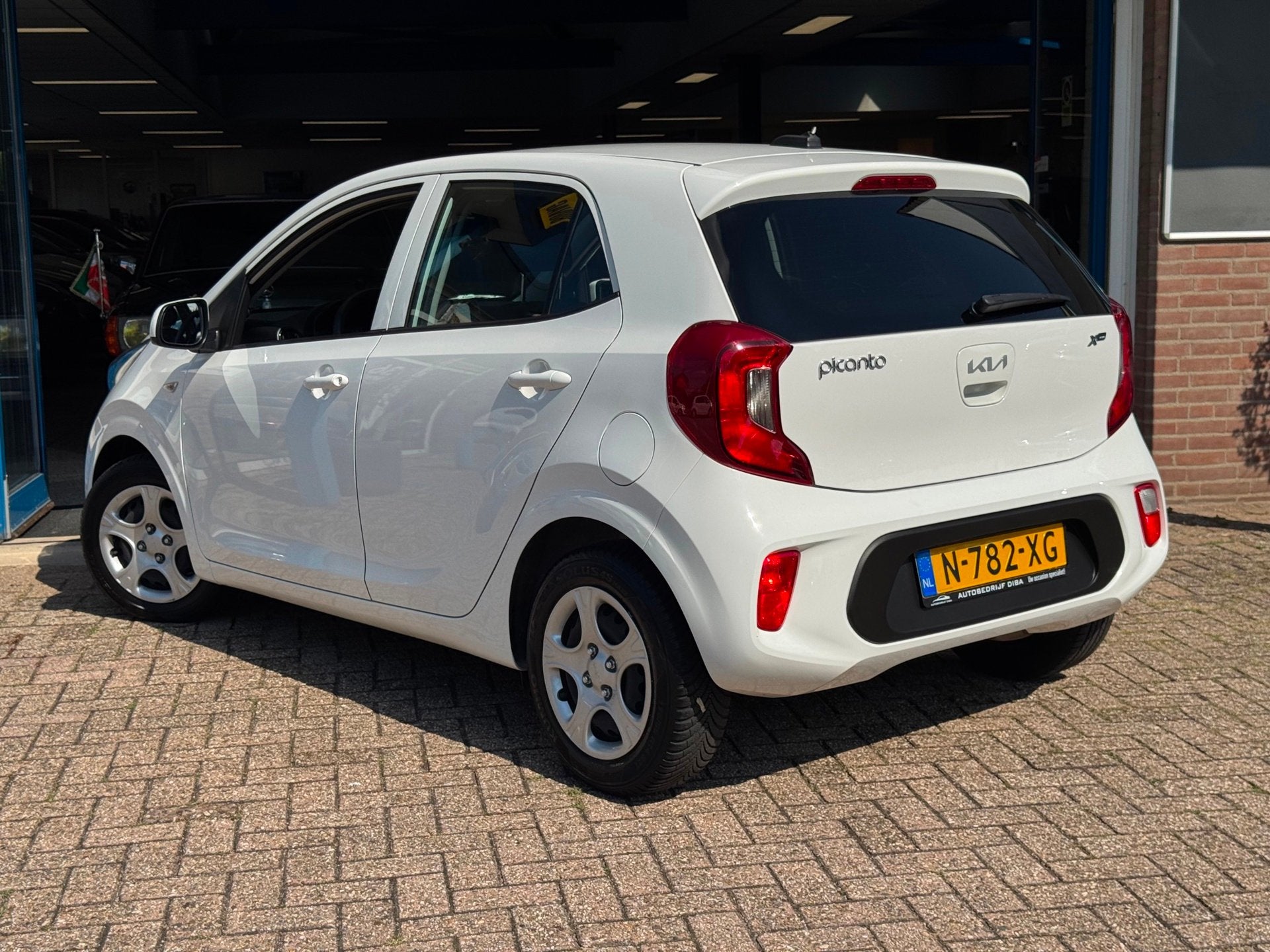 Kia Picanto 1.0 DPi ComfortLine 2022 5drs NAVI AIRCO BTW NAP, Voorwielaandrijving, Start-stop-systeem, Stof, Gebruikt