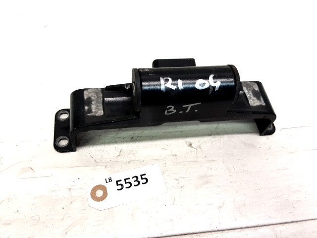 R1 2004 - 2006 Yamaha Beugel Beugel tank D1-47760