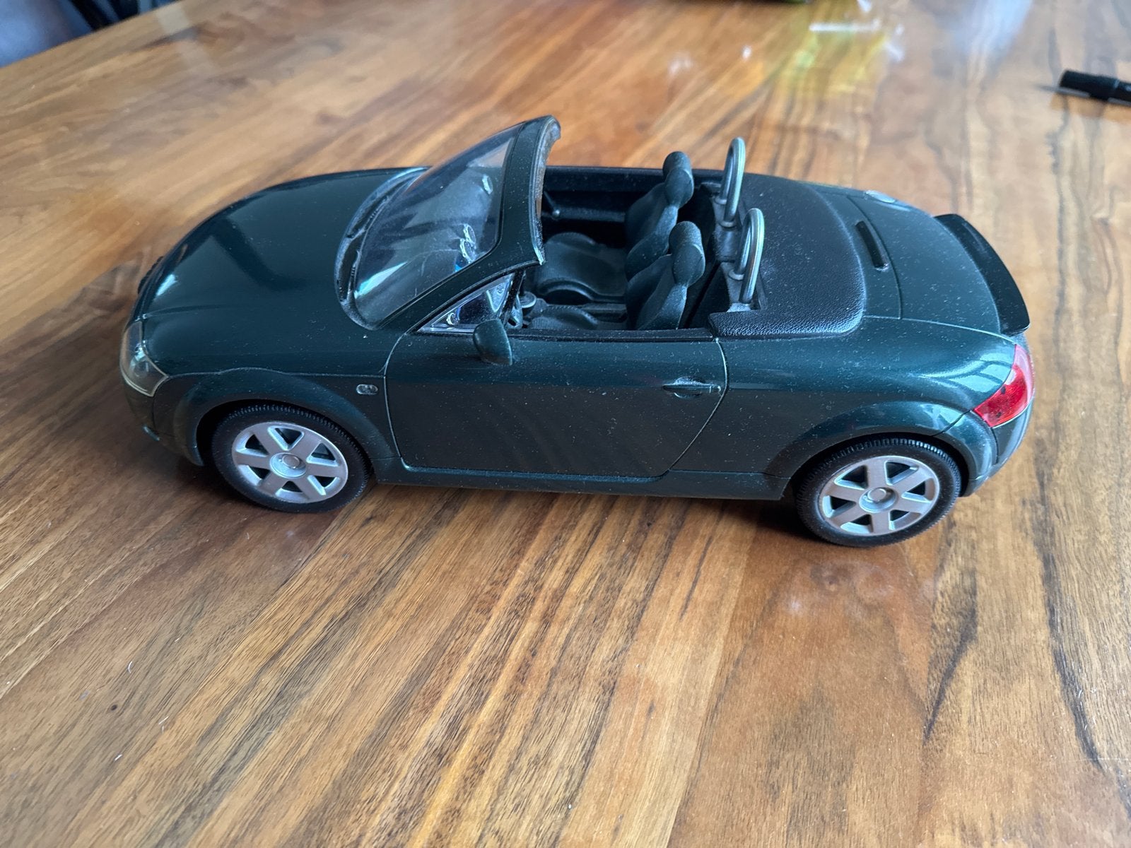 Audi TT Roadster MK1 1:12 Schaalmodel, Ophalen of Verzenden, Gebruikt, 1:9 t/m 1:12, Auto
