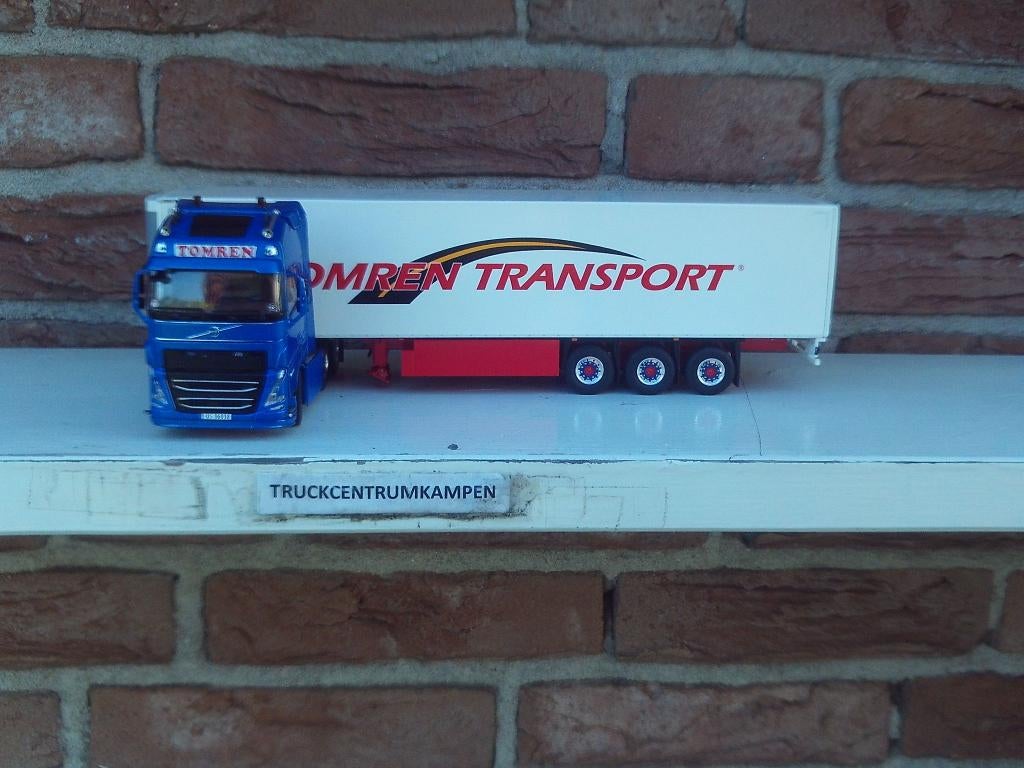 WSI  Volvo  FH5  Globetrotter  van  Tomren., Ophalen of Verzenden, Nieuw, Bus of Vrachtwagen, Wsi