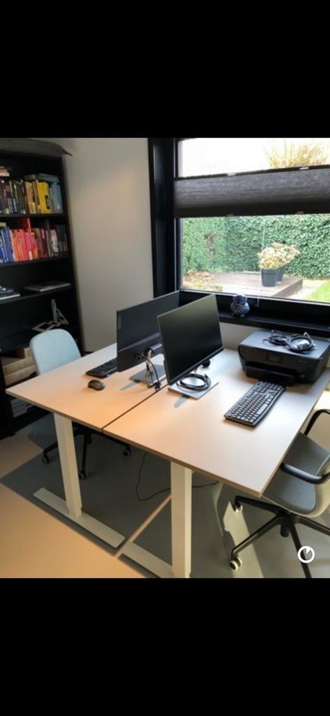 2 * sta/zit buro + 2 * buro stoelen (prima conditie), Ophalen, Gebruikt