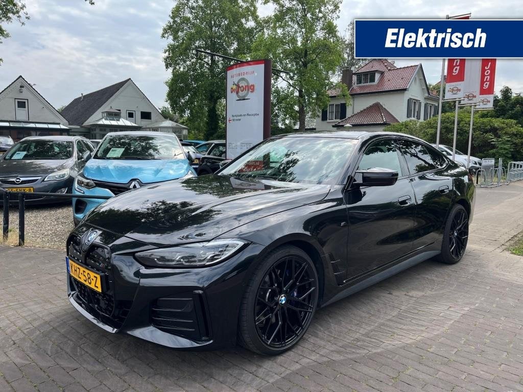 Bmw I4 M50 HIGH EXECUTIVE 540PK / SOH 99,4 % / LEDER / SPORT, Auto's, BMW, Automaat, Gebruikt, 545 pk, Zwart
