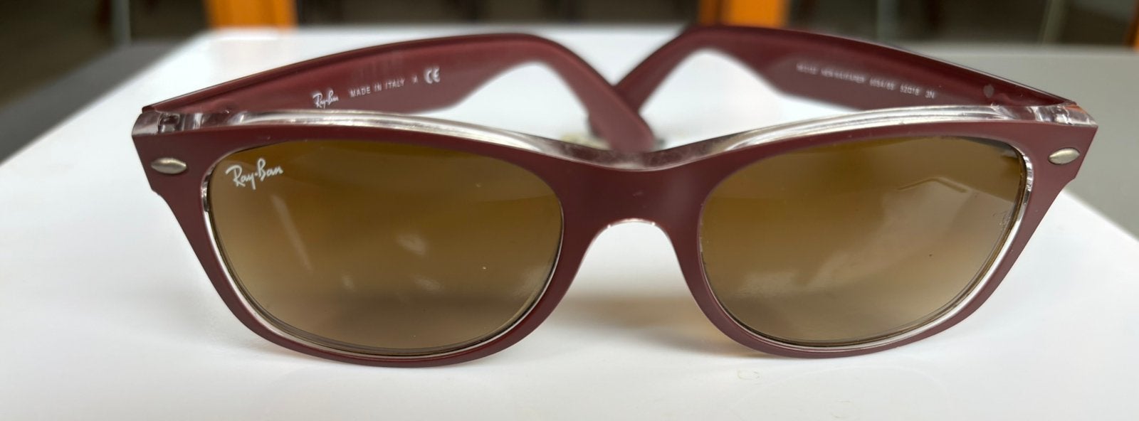 Rayban Wayfarer violet, met etui, Zonnebril, Ophalen of Verzenden, Zo goed als nieuw, Ray-Ban