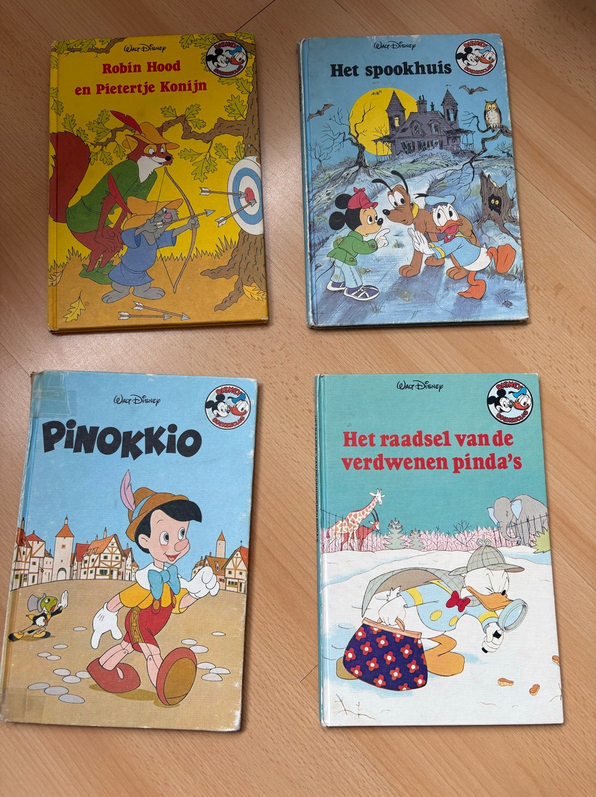 Walt Disney Boeken: Het Spookhuis, Het Raadsel, Robin Hood,, Ophalen of Verzenden, Gelezen, Sprookjes