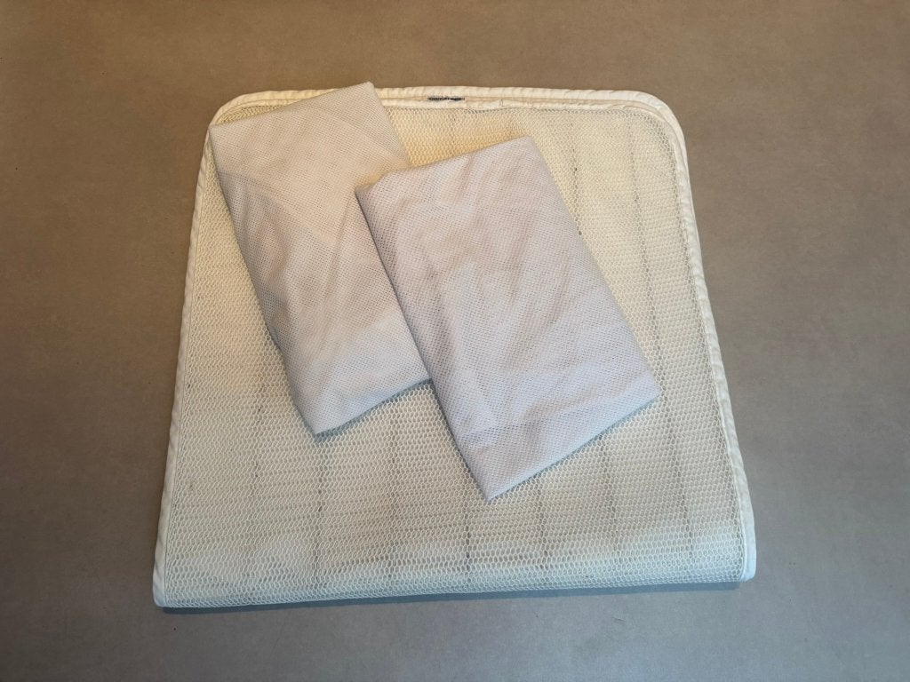 1x Aerosleep topper & 2 Aerosleep hoeslakens (120x60), Kinderen en Baby's, Ophalen of Verzenden, Gebruikt, Ledikant