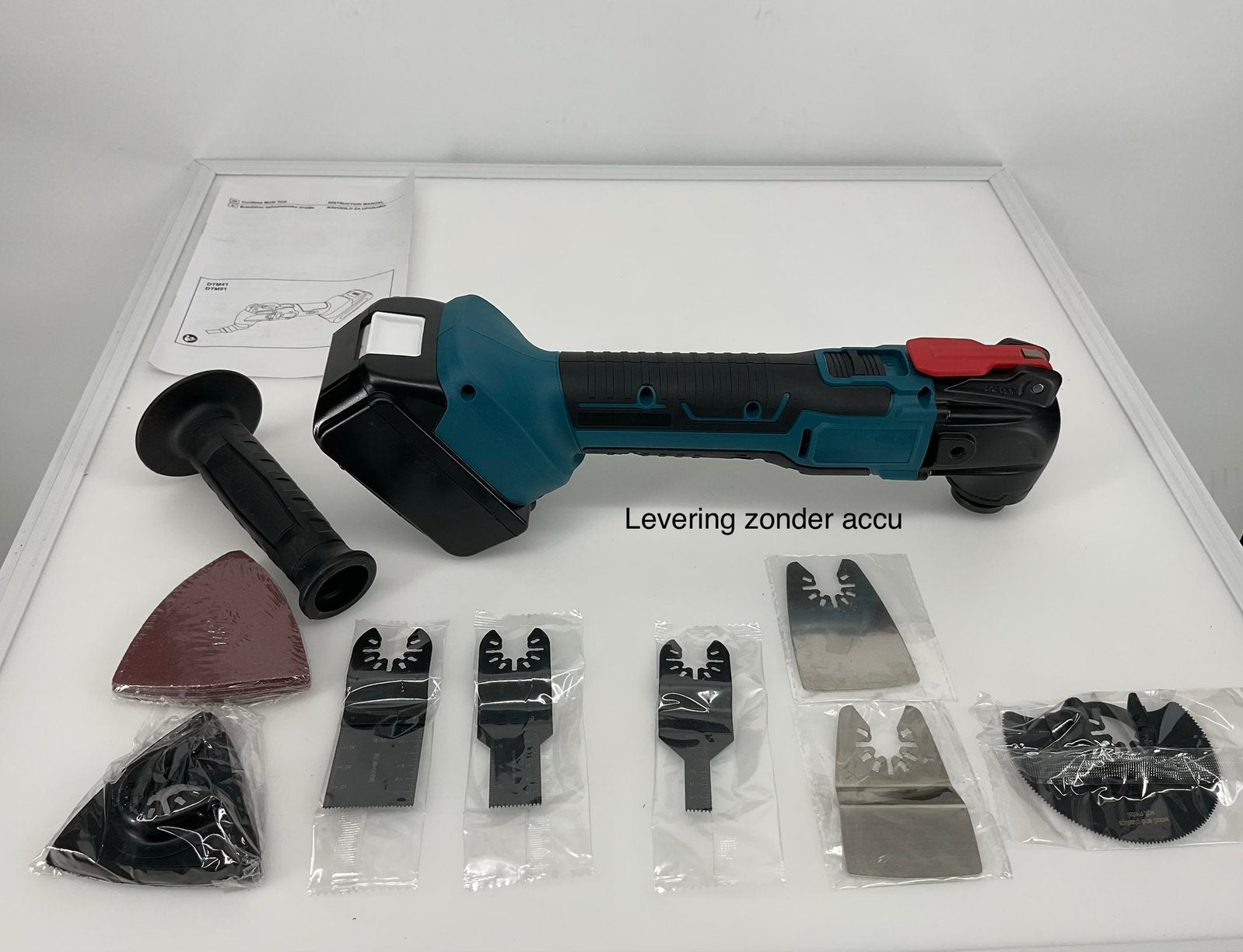 Nieuwe multitool + extras werkend op Makita 18V LXT accu’s, Doe-het-zelf en Verbouw, Gereedschap | Handgereedschap, Ophalen of Verzenden