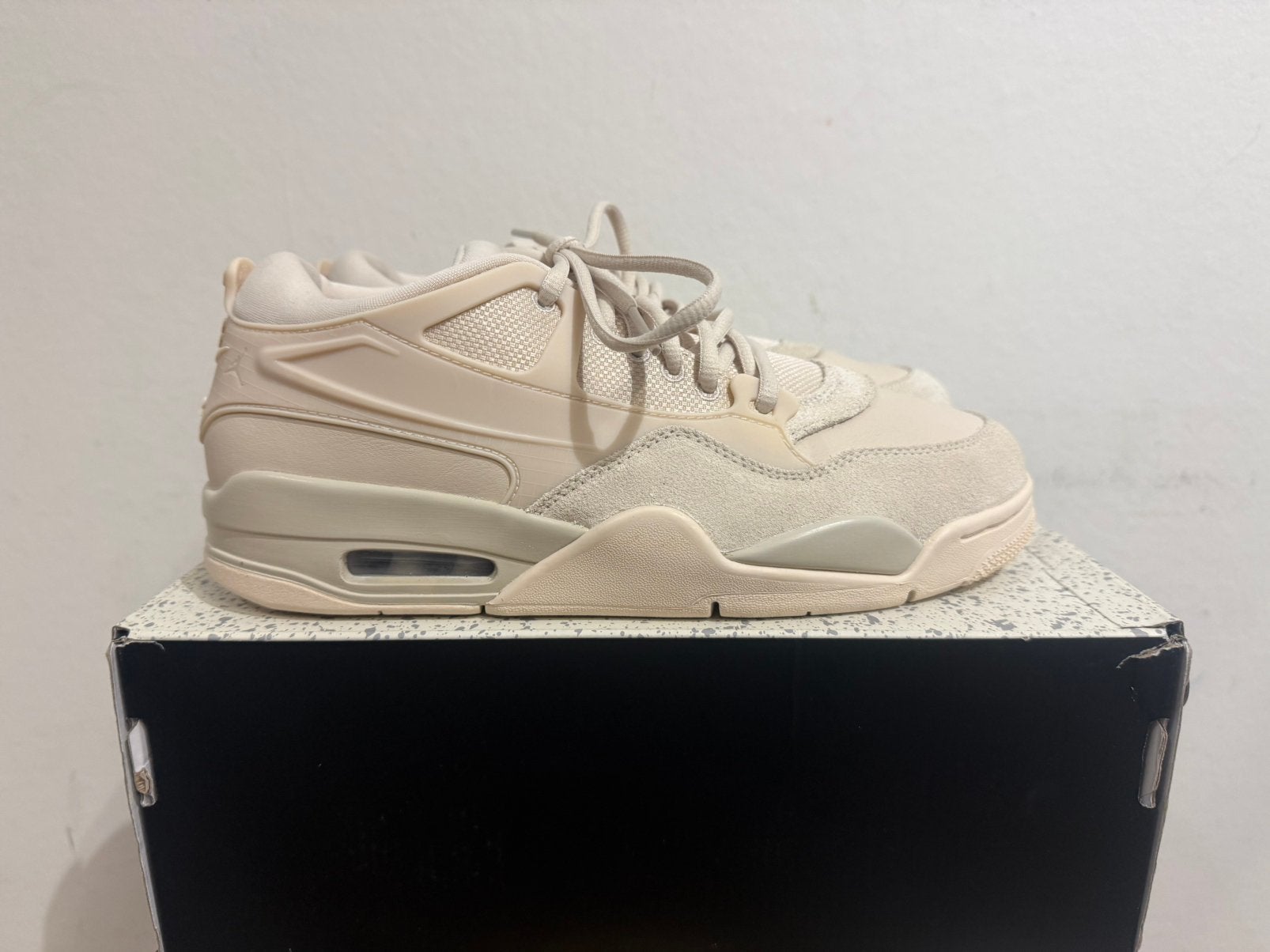 Te koop nieuwe Nike Air Jordan 4 RM maat 42, Postlaan 3, Sportschoenen, Nieuw, Ophalen of Verzenden