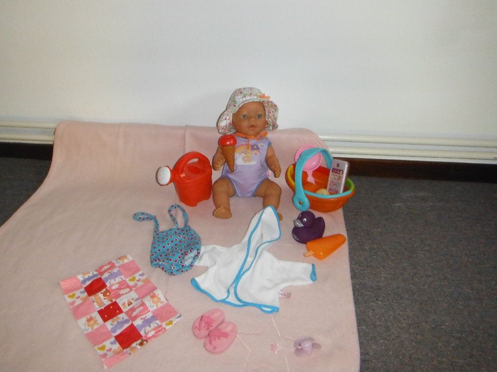 baby born pop met veel acc, Ophalen of Verzenden, Zo goed als nieuw, Babypop