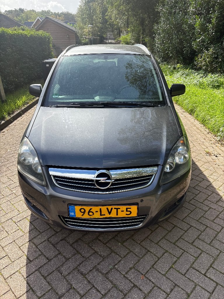Opel Zafira 1.8 2010 Grijs 7persoons, Auto's, Dealer onderhouden, Stof, 4 cilinders, Grijs