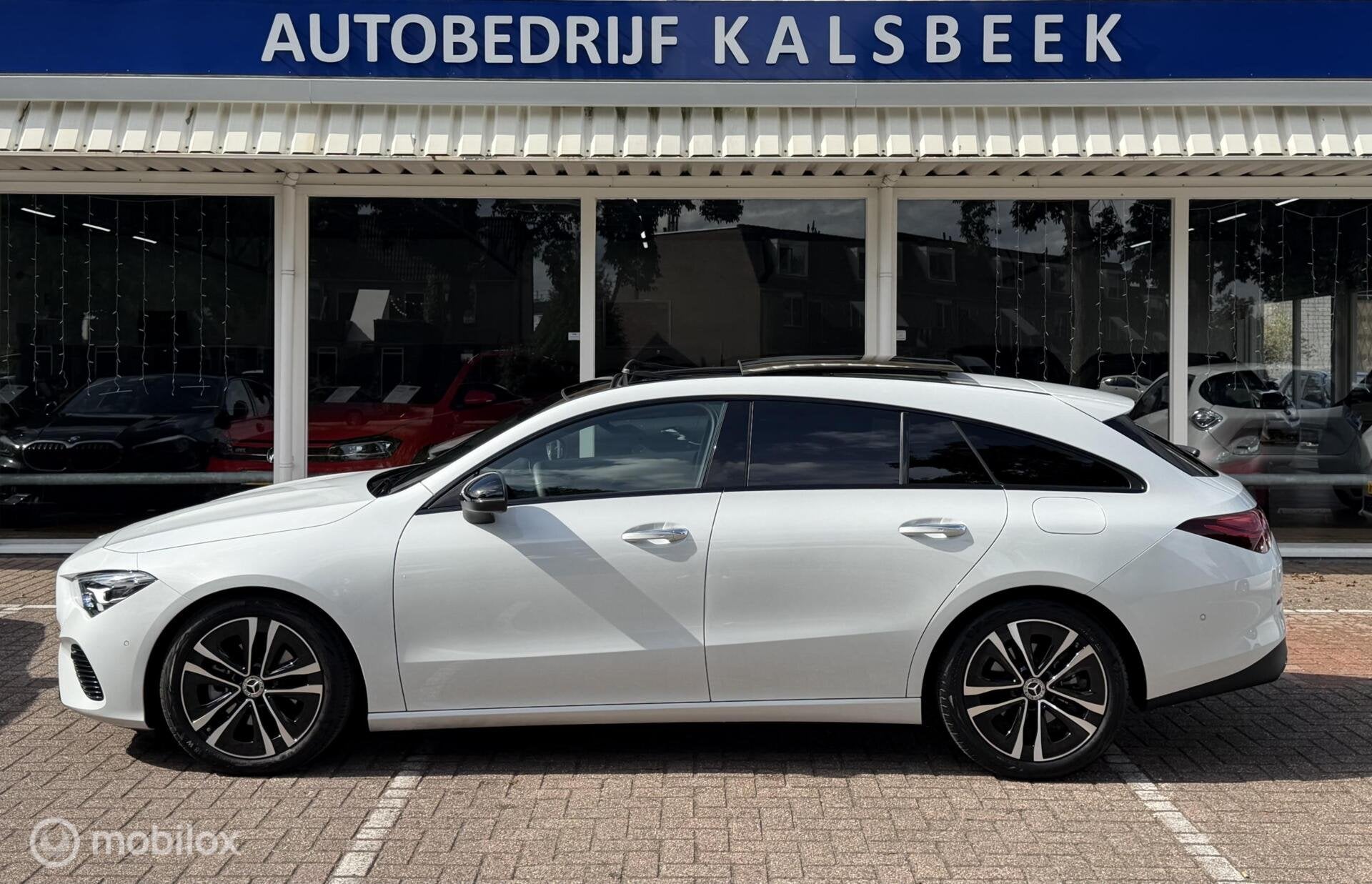 Mercedes CLA-klasse Shooting Brake 200 Luxury Line|5.000 KM|, Auto's, Mercedes-Benz, CLA, Gebruikt, Euro 6, 4 cilinders