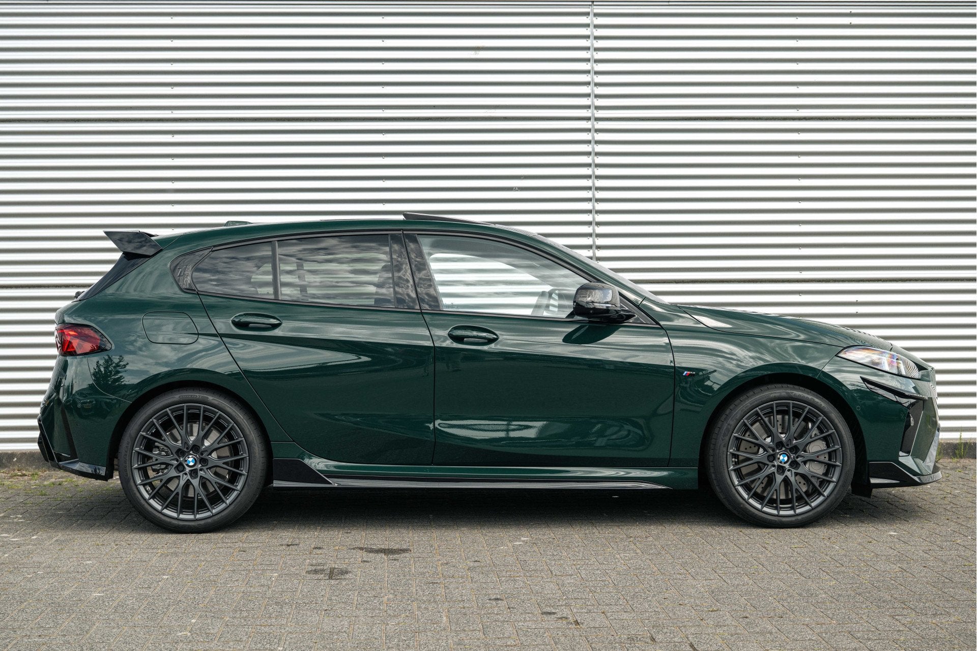 BMW 1 Serie 123 xDrive M Sport Automaat / Panoramadak / M-Pe, Auto's, BMW, 1998 cc, 4 cilinders, Met garantie (alle), 1505 kg
