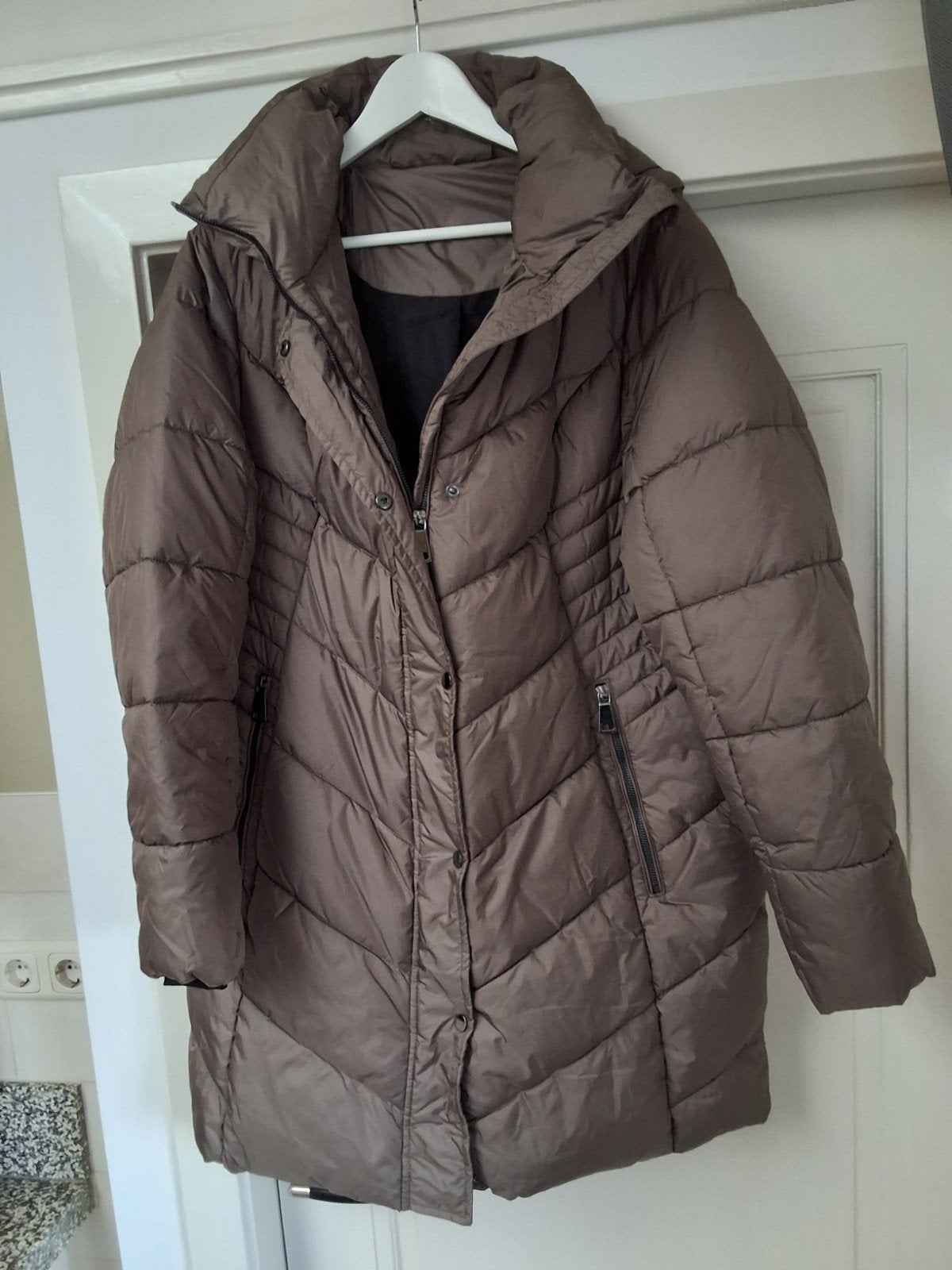 Nieuwe dames jas, Ophalen of Verzenden, Nieuw, Maat 46/48 (XL) of groter, Beige