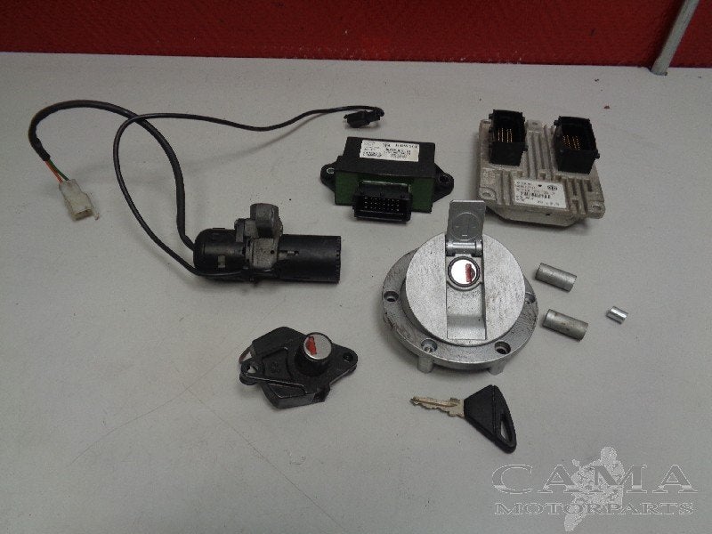 Slotenset Aprilia Shiver 750 2007-2010 + GT (SL750) 2008, Piaggio & C. SpA, Gebruikt, Customer_service@piaggio.com, Viale Rinaldo Piaggio, 25, Pontedera, PI 56025, , Italië