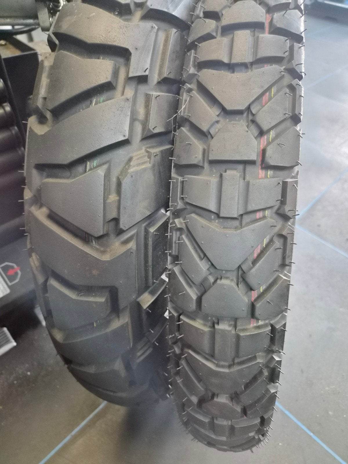 set Dunlop Trailmax Mission, Motoren, Ophalen, Gebruikt